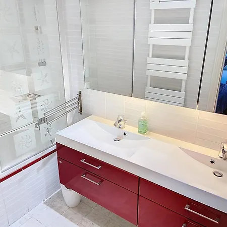 A 2 Pas Des Plages Piscine 183l Stenj Appartement Cannes