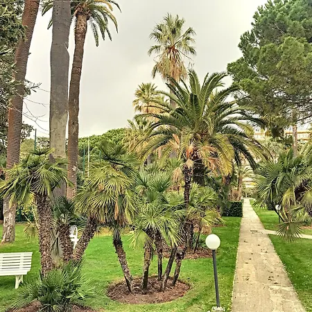 A 2 Pas Des Plages Piscine 183l Stenj *